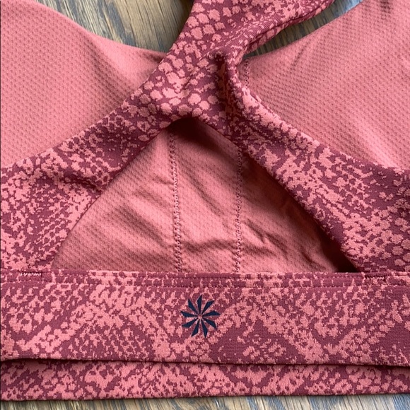 NWT Athleta Ultimate Snake Bra, size XS - Picture 5 of 5
